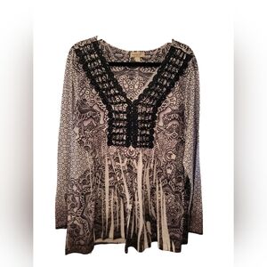 One World Black and White Lace Accent Blouse